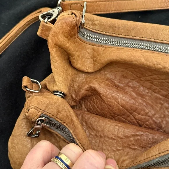 Benheart Leather Crossbody Bag - Picture 3 of 3